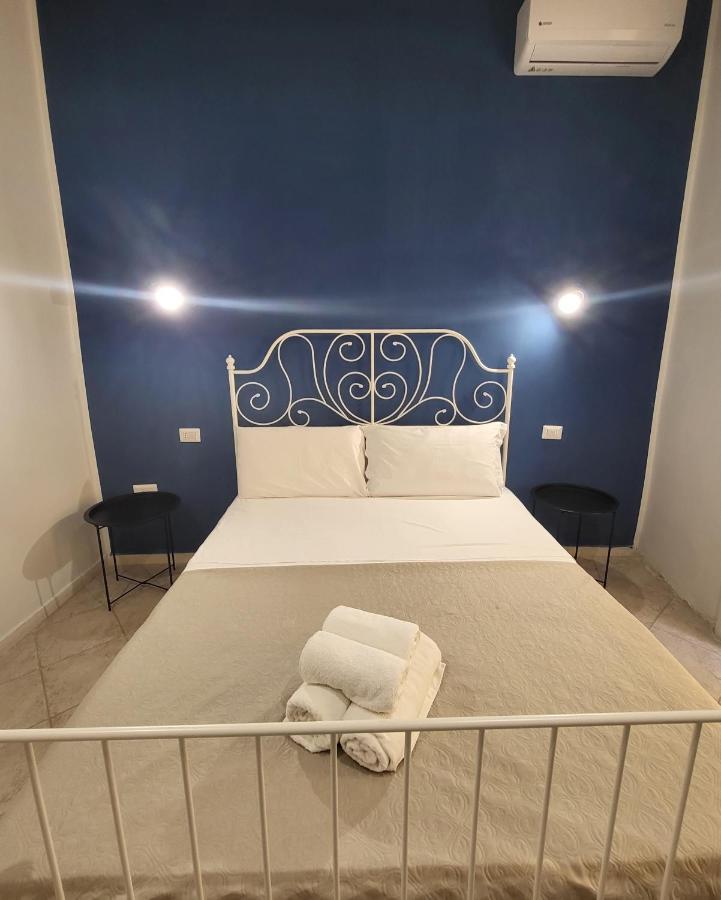 Vulcania Rooms เนเปิลส์ ภายนอก รูปภาพ